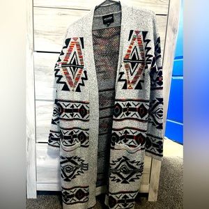 Hamish cardigan one size fits up to 81X